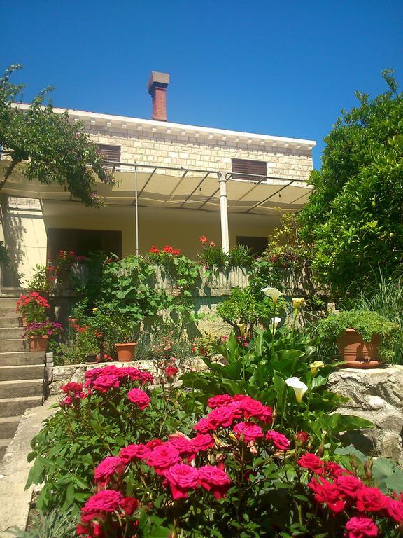 Antun Mozara Family House Bed & Breakfast Slano